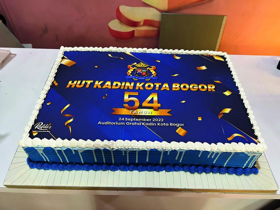 Kue custom untuk acara korporat dengan logo perusahaan