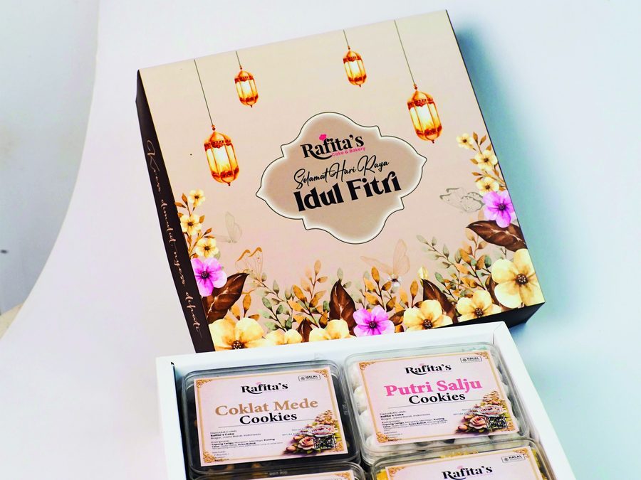 Paket hampers Rafita's Cake dengan box premium